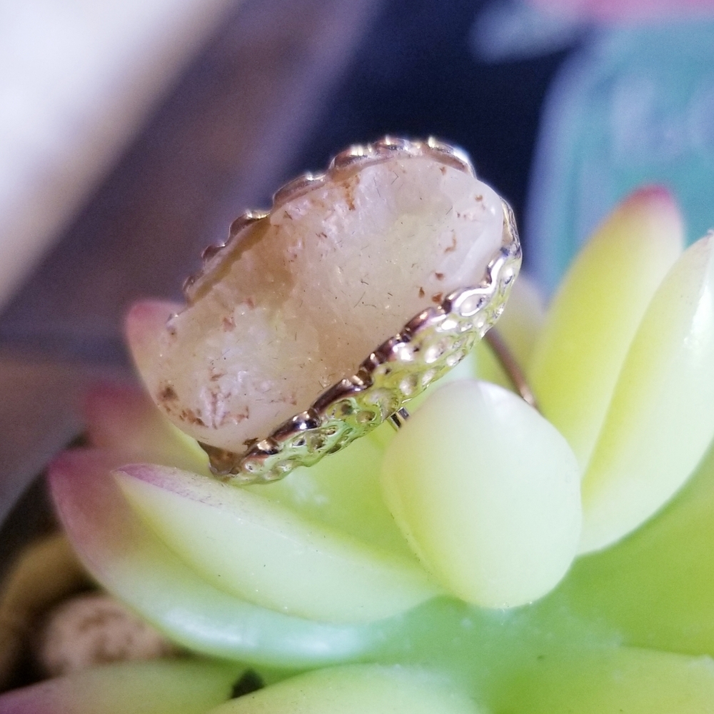 🌻3/$20🌻Faux geode golden ring